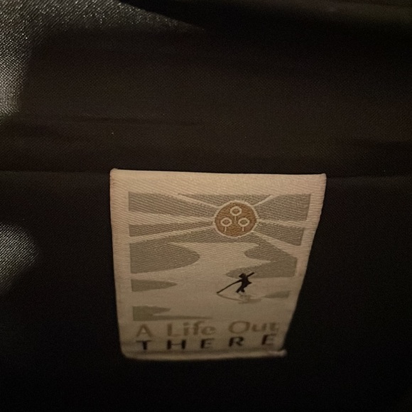 Kiwee Square Backpack - Picture 8 of 15